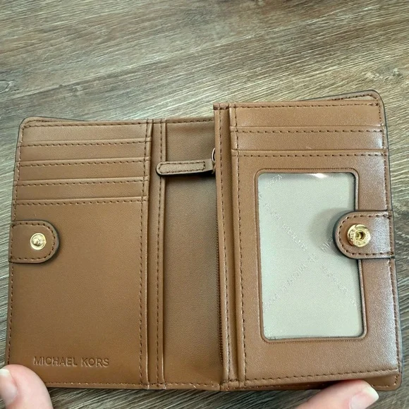 Michael Kors Cream and Brown Logo Purse and Wallet Set - Picture 4 of 6